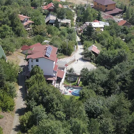 Hotel Family Diana Lyaskovo (Plovdiv)