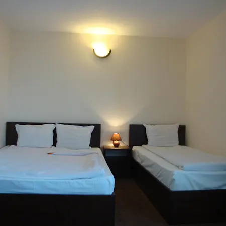 Hotel Family Diana Lyaskovo (Plovdiv)